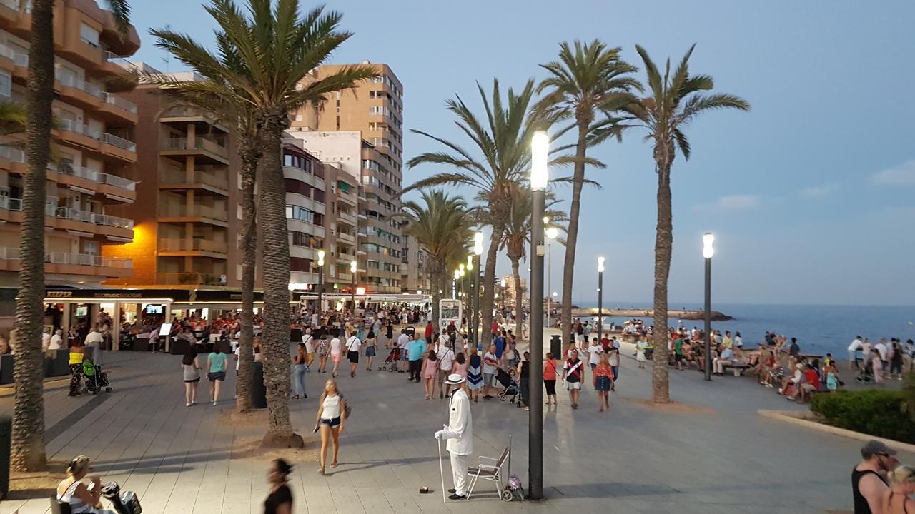 Apartamento Torrevieja Ngoại thất bức ảnh