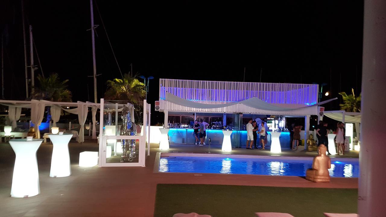 Apartamento Torrevieja Ngoại thất bức ảnh